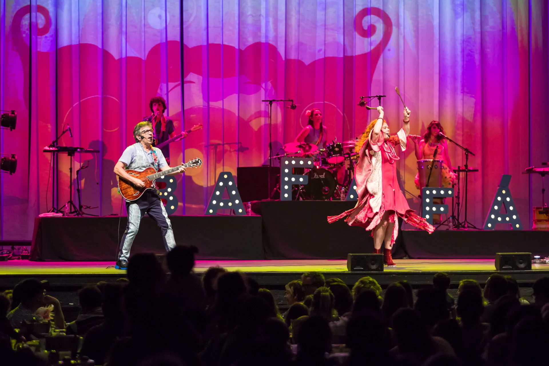 ©2017 Marcos Samerson / We love photo!